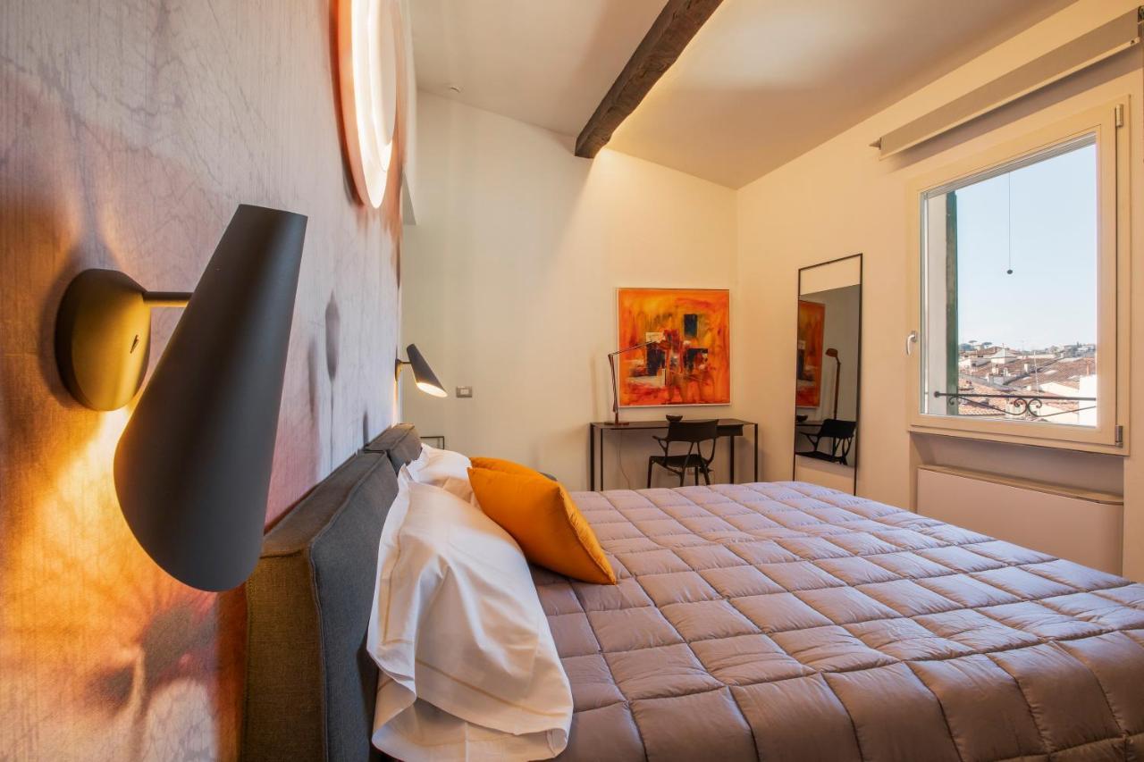 Residenza Benizzi Rooms In The Heart Of Florencia Exterior foto